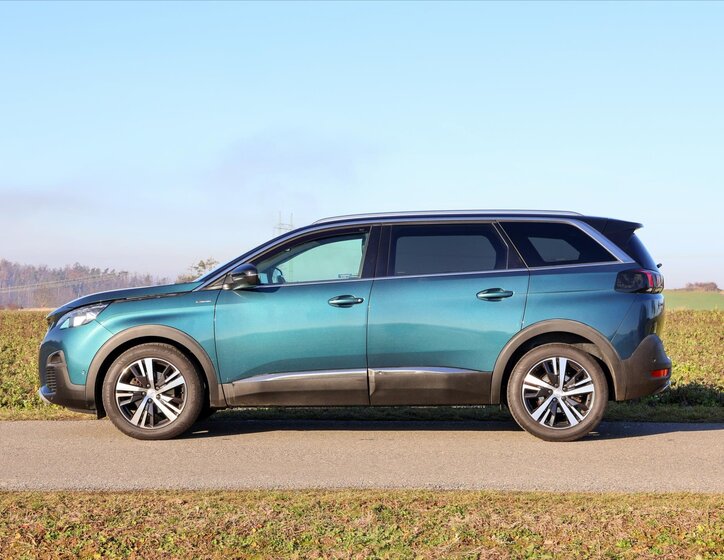 Peugeot 5008 4