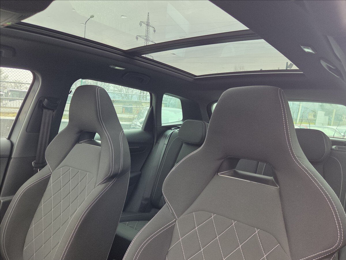 Škoda Karoq Kombi 1,5 l 110 kw