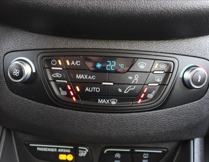 Ford Tourneo Courier MPV 1,5 l 73 kw