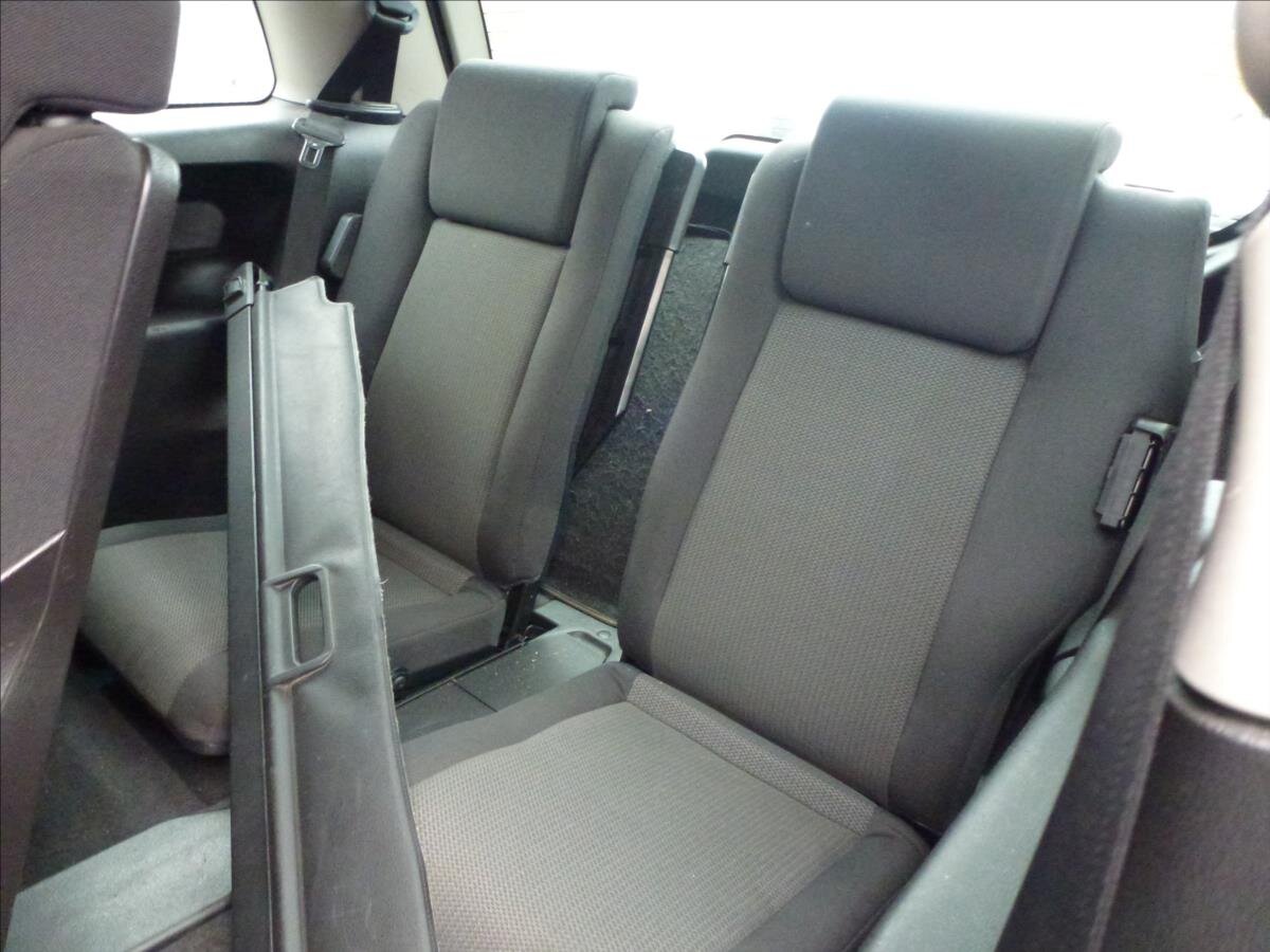 Opel Zafira Kombi 2,2 l 92 kw