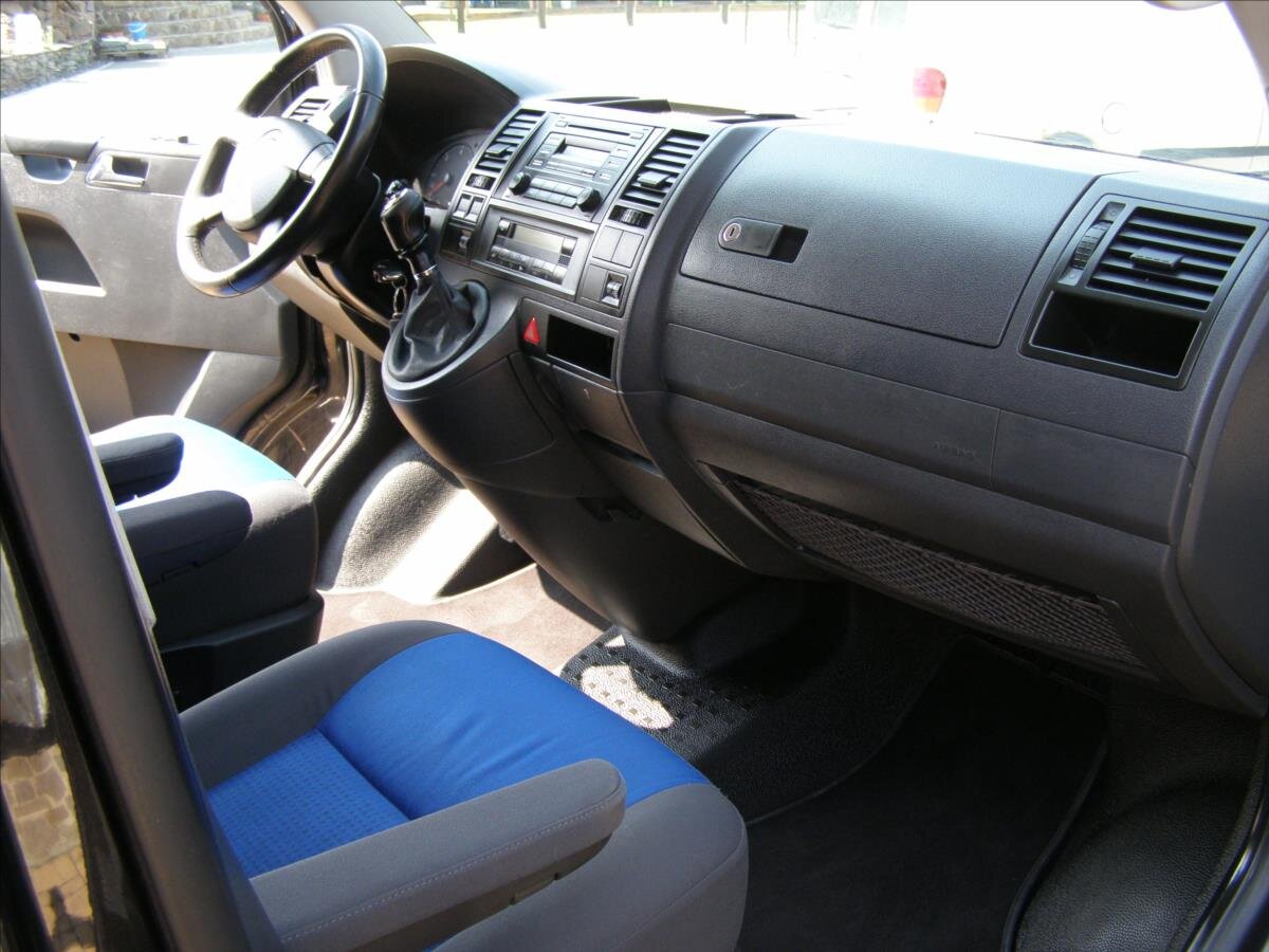 Volkswagen Caravelle