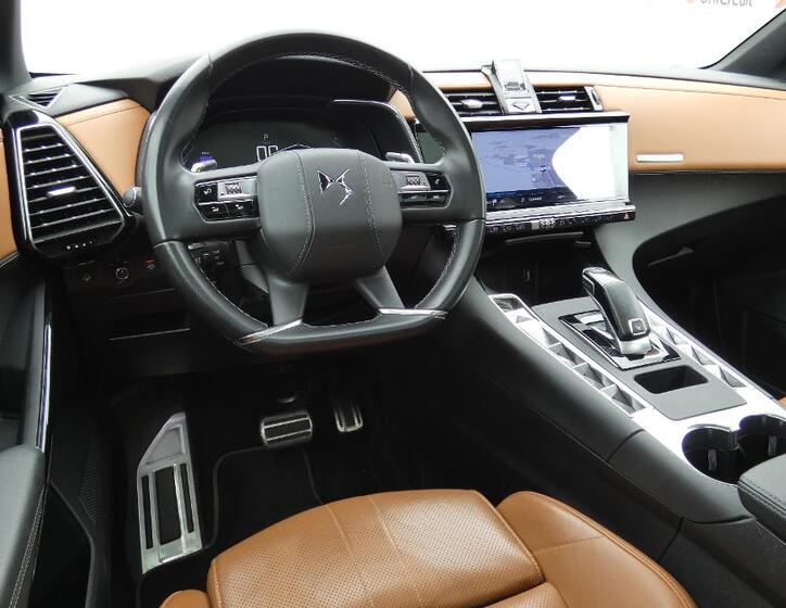 DS Automobiles DS7 Crossback 5