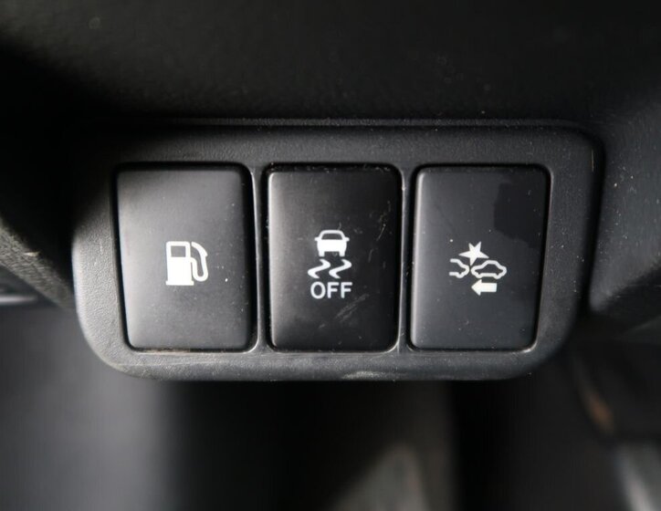 Toyota Avensis Kombi 2,0 l 105 kw