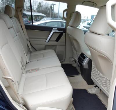 Toyota Land Cruiser 13