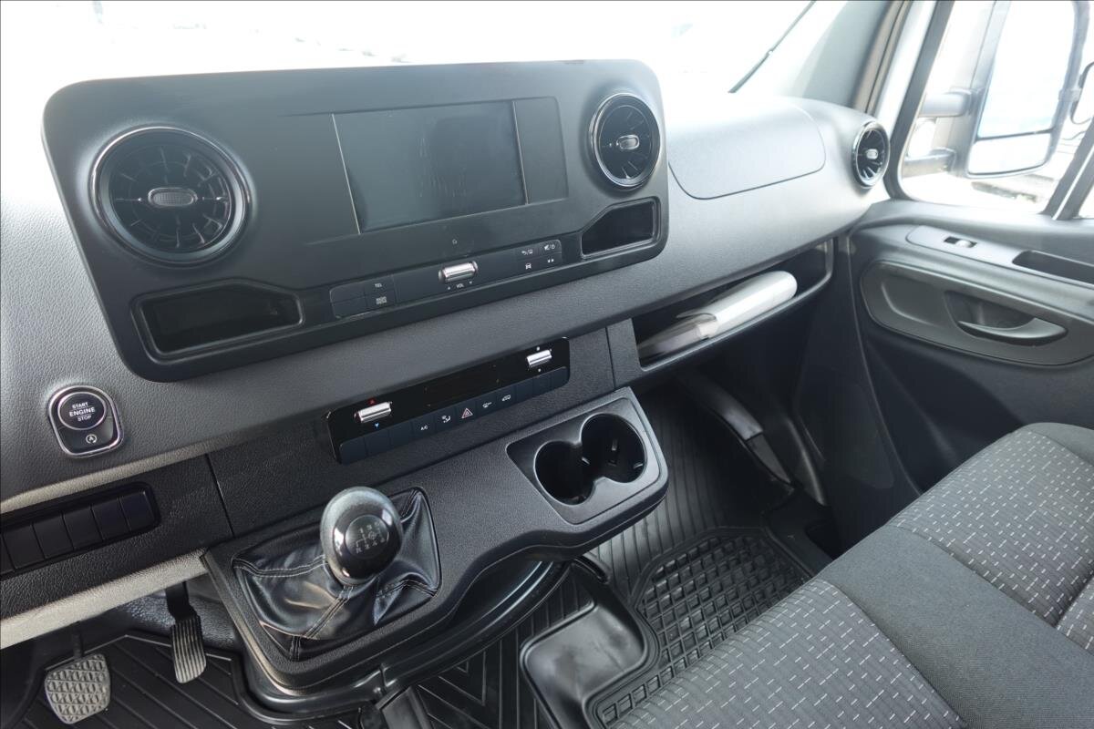 Mercedes-Benz Sprinter Valník 2,0 l 125 kw