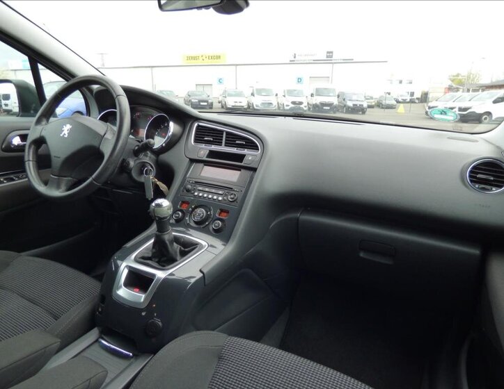 Peugeot 5008 35