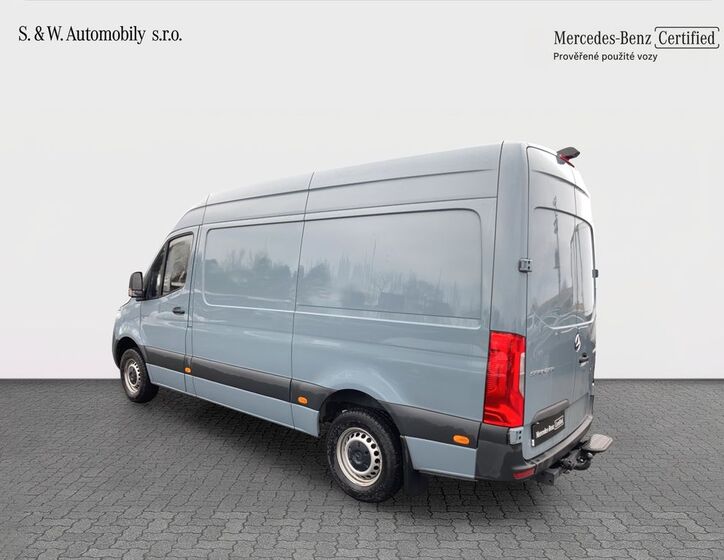 Mercedes-Benz Sprinter 7