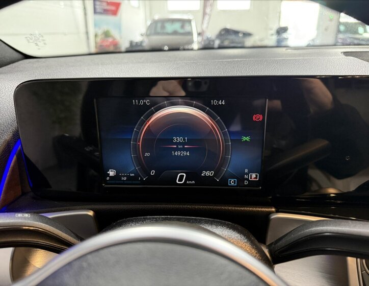 Mercedes-Benz GLB SUV / Terénní 2,0 l 110 kw