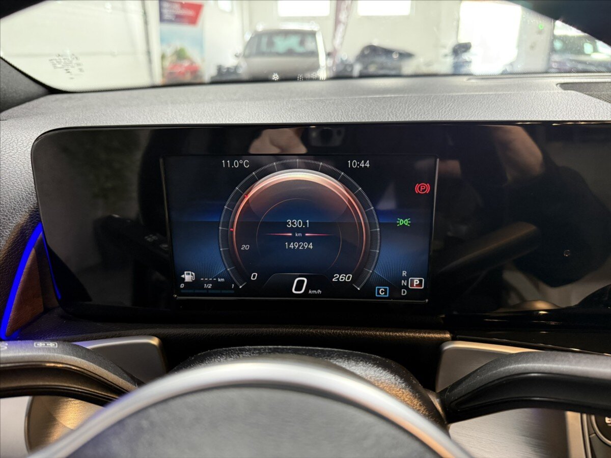 Mercedes-Benz GLB SUV / Terénní 2,0 l 110 kw