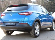 Opel Grandland X SUV / Terénní 1,2 l 96 kw