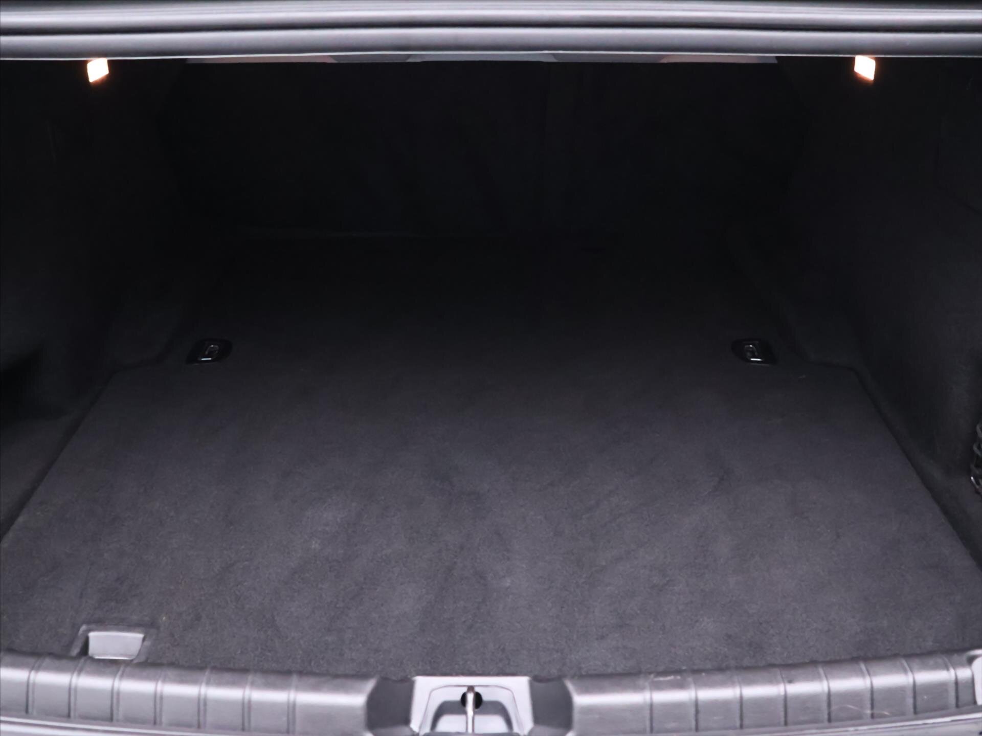 Maserati Ghibli Sedan 3,0 l 302 kw