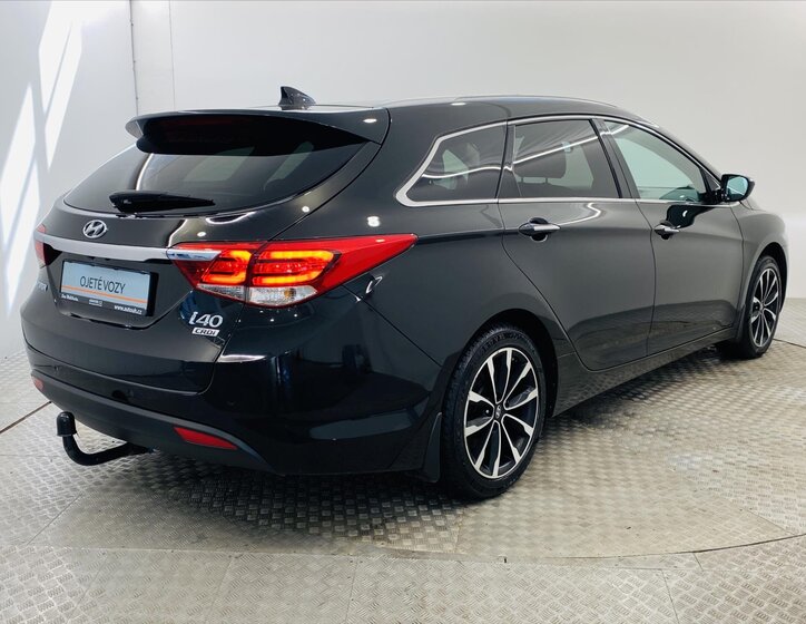 Hyundai i40 Kombi 1,6 l 100 kw