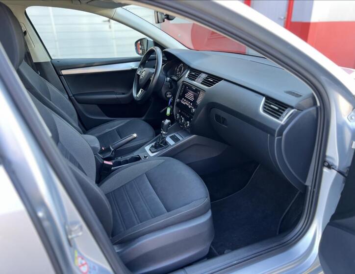 Škoda Octavia 21
