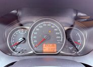 Toyota Yaris 16