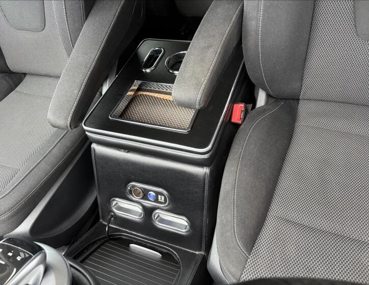 Mercedes-Benz Třídy V 21