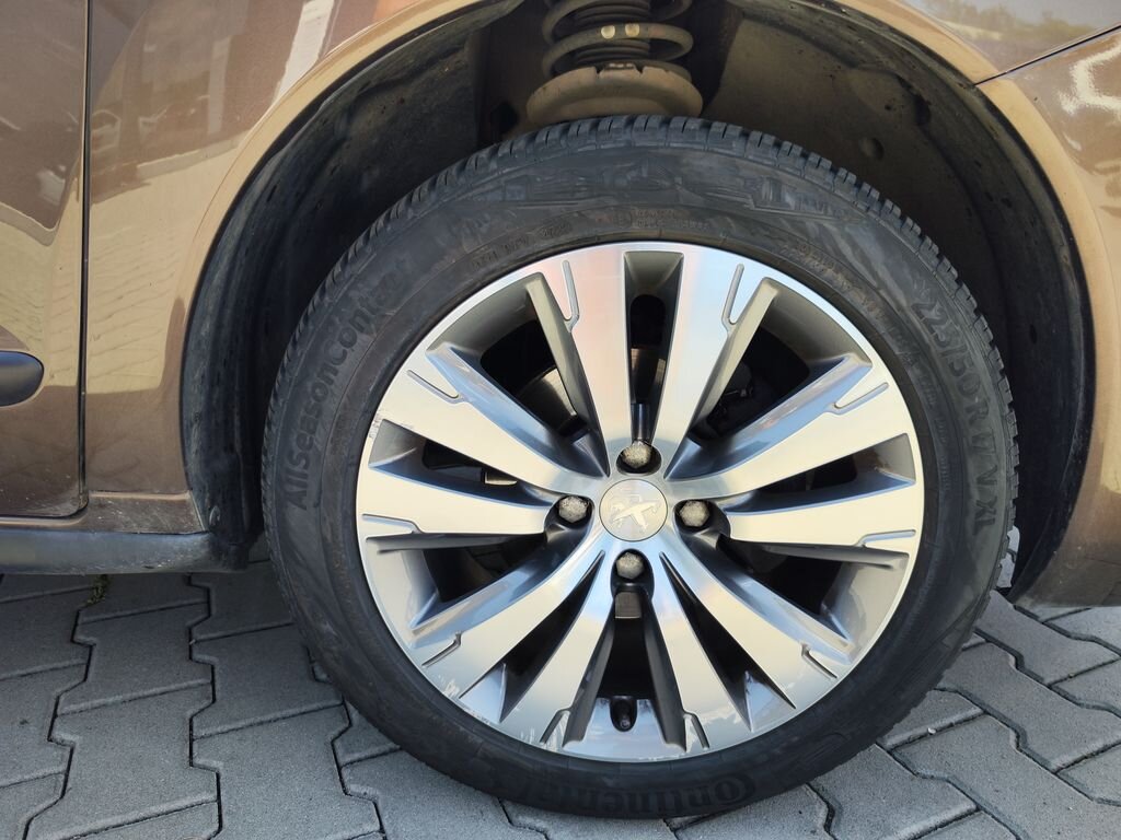 Peugeot 3008 Hatchback 1,6 l 88 kw