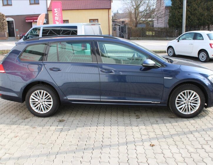 Volkswagen Golf Kombi 1,4 l 92 kw