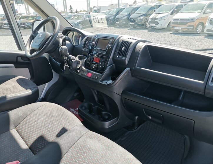 Peugeot Boxer Ostatní 2,2 l 110 kw