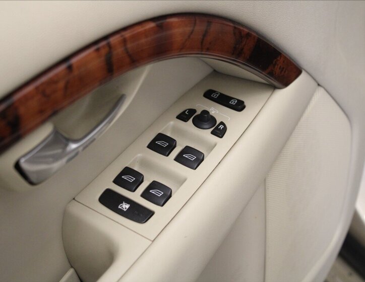 Volvo S80 Sedan 3,2 l 175 kw