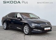 Škoda Superb 9