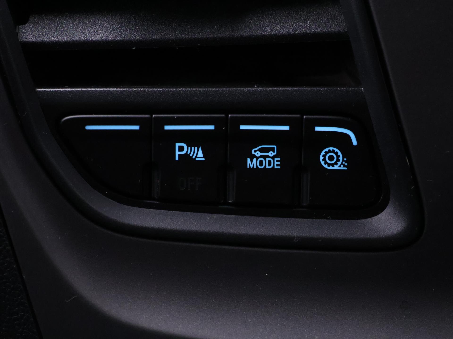 Ford Transit Custom Kombi 2,0 l 96 kw