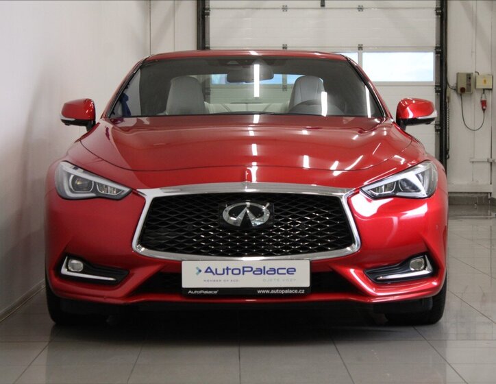 Infiniti Q60 2