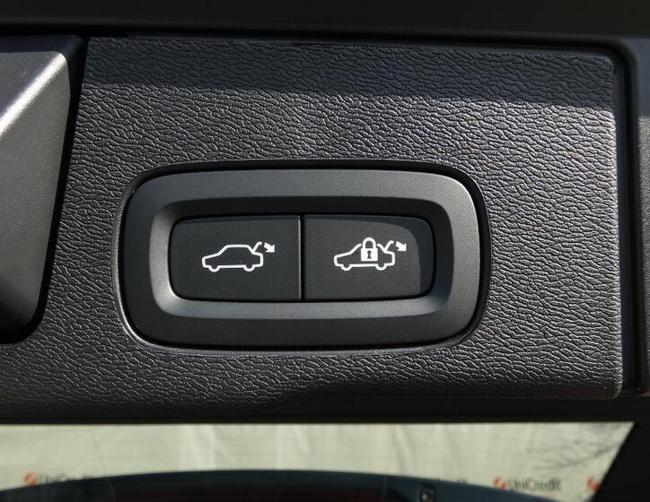 Volvo XC60 SUV 2,0 l 228 kw