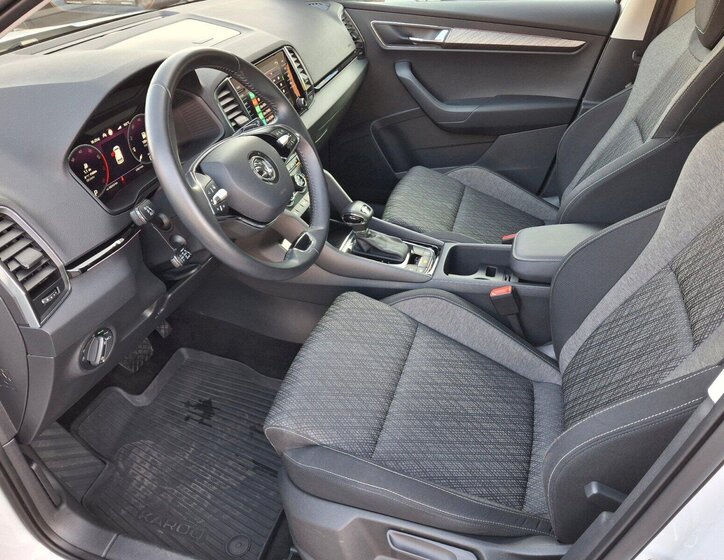 Škoda Karoq SUV / Terénní 1,5 l 110 kw