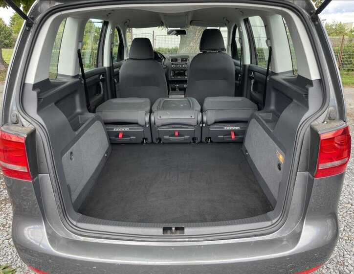 Volkswagen Touran MPV 1,6 l 66 kw