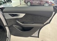 Audi SQ8 SUV 4,0 l 373 kw