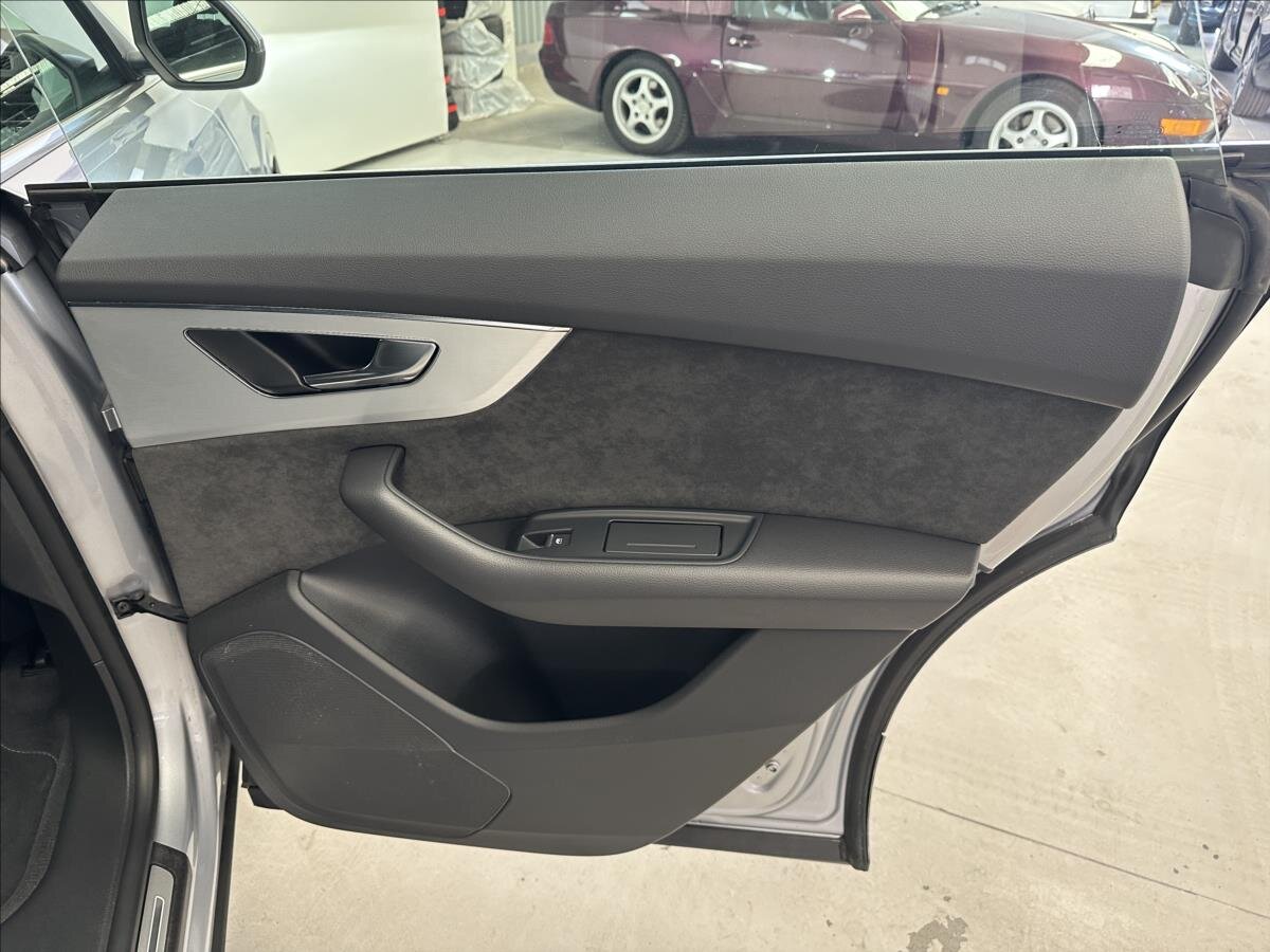 Audi SQ8 SUV 4,0 l 373 kw