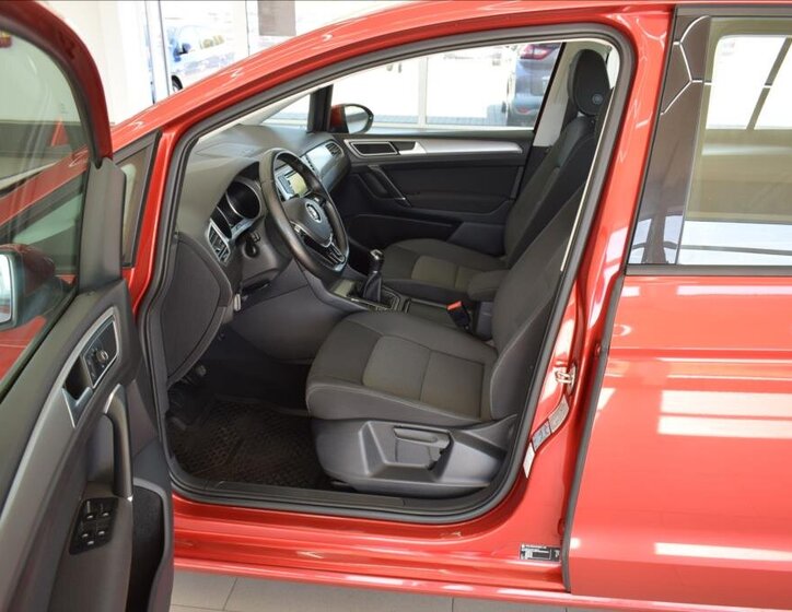 Volkswagen Golf Sportsvan Kombi 1,4 l 92 kw