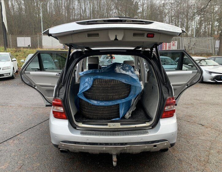 Mercedes-Benz Třídy M SUV / Terénní 4,0 l 225 kw