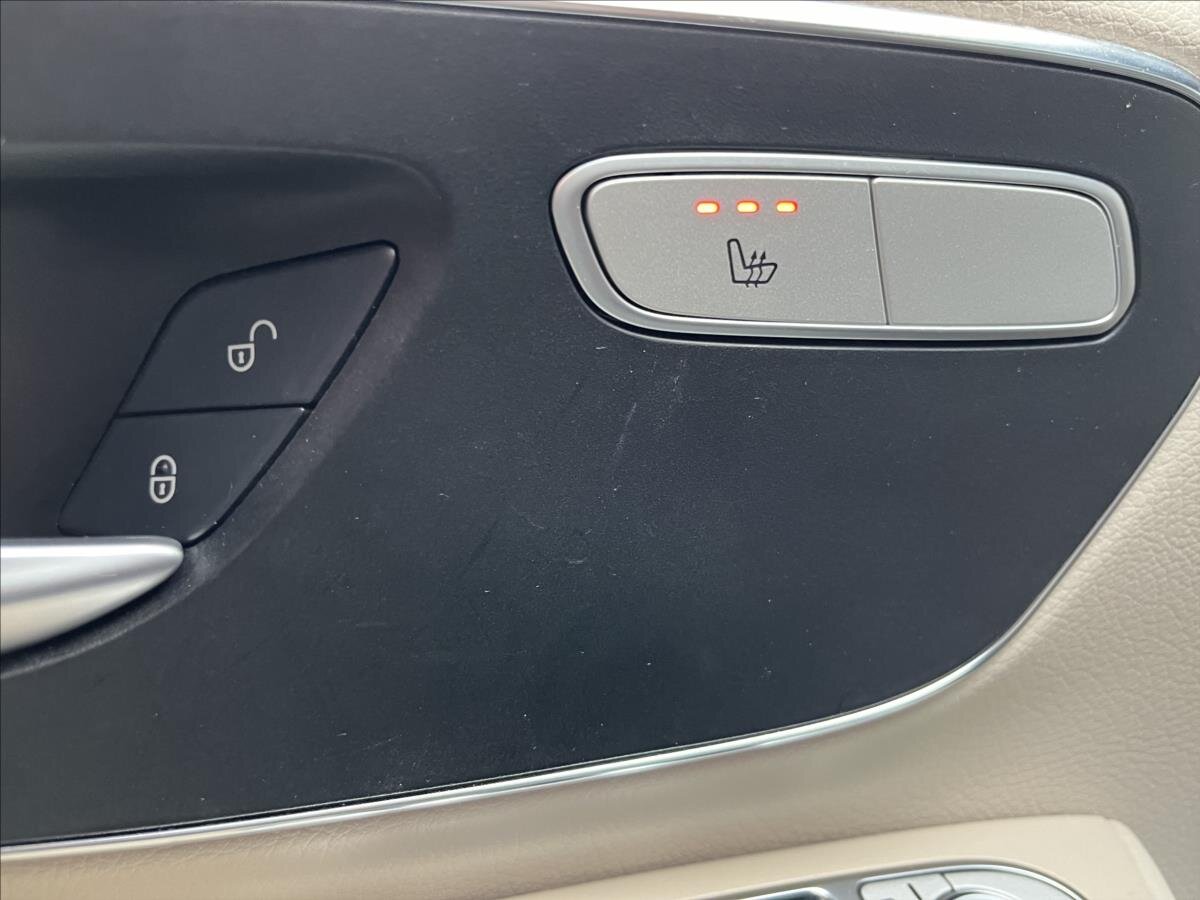 Mercedes-Benz Třídy V MPV 2,0 l 140 kw