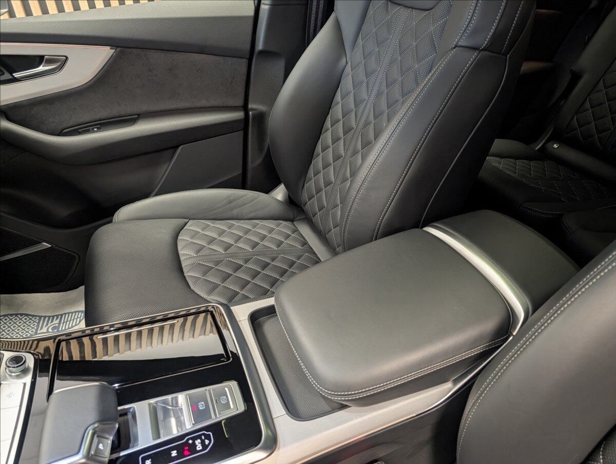 Audi Q7 Kombi 3,0 l 210 kw