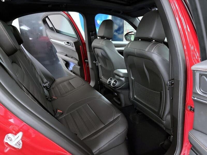 Alfa Romeo Stelvio SUV / Terénní 2,0 l 206 kw