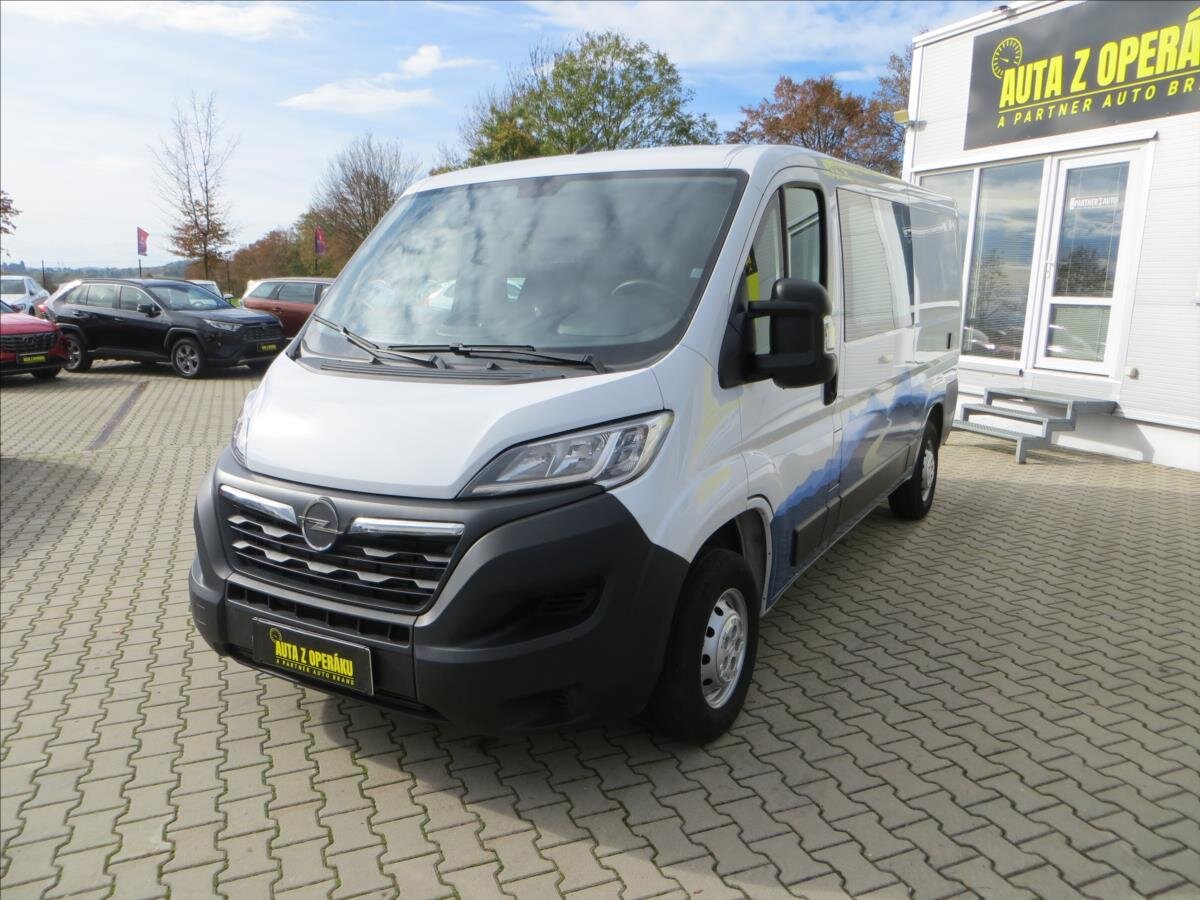 Opel Movano