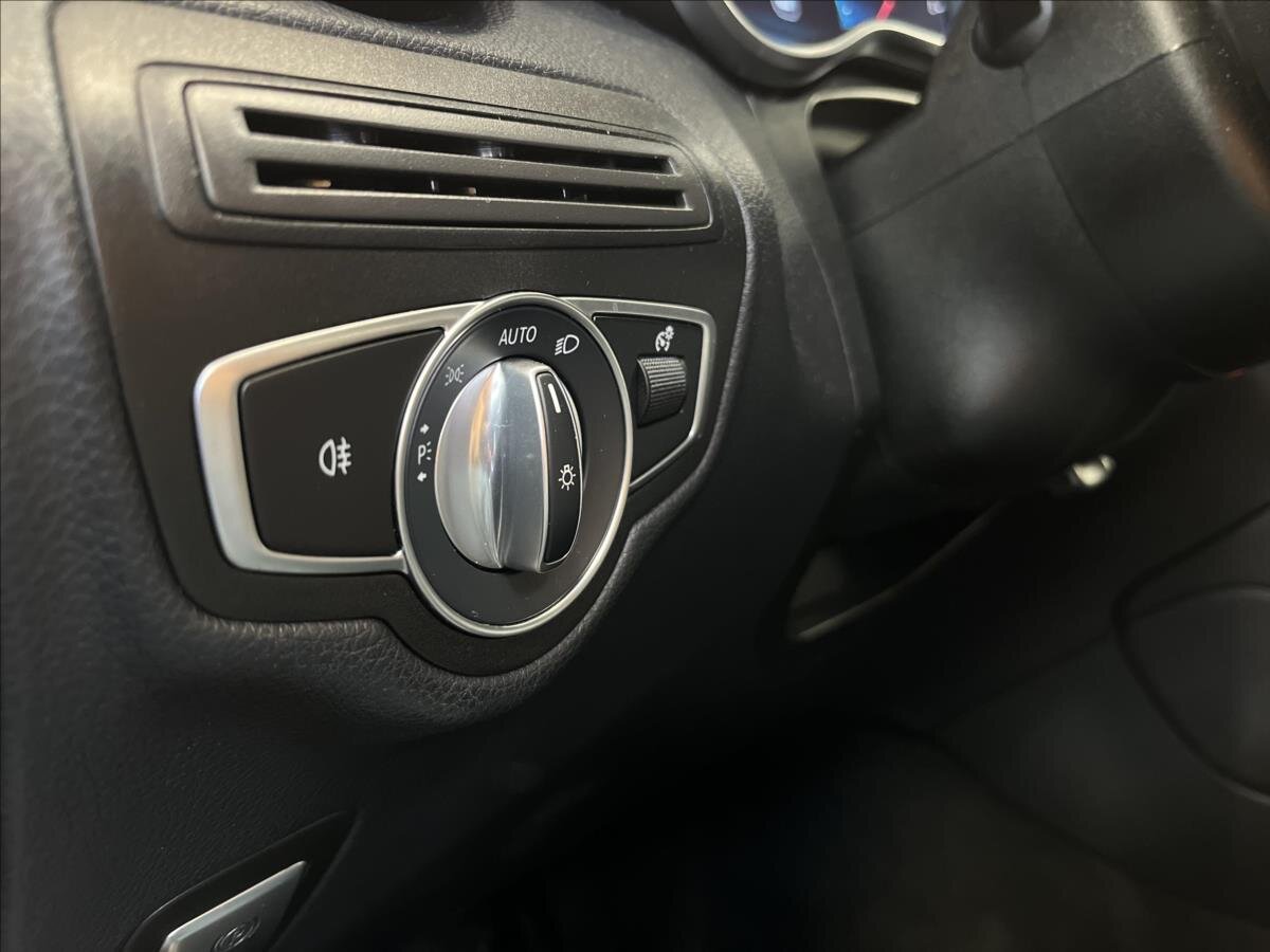 Mercedes-Benz GLC SUV 2,0 l 120 kw