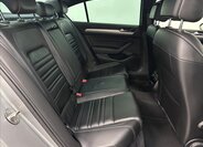 Volkswagen Passat Sedan / Limuzína 2,0 l 162 kw