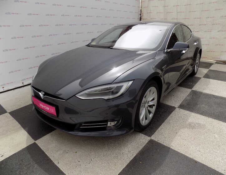 Tesla Model S 1