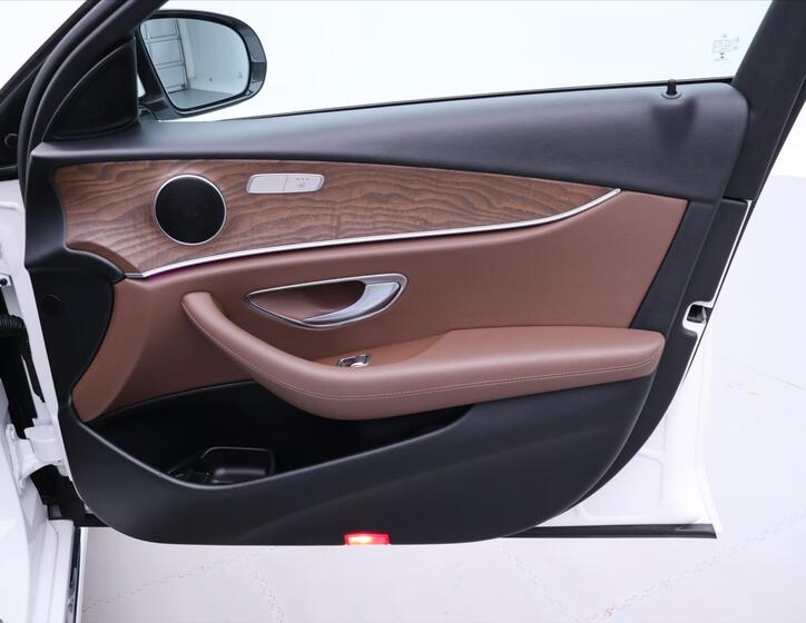 Mercedes-Benz Třídy E 13