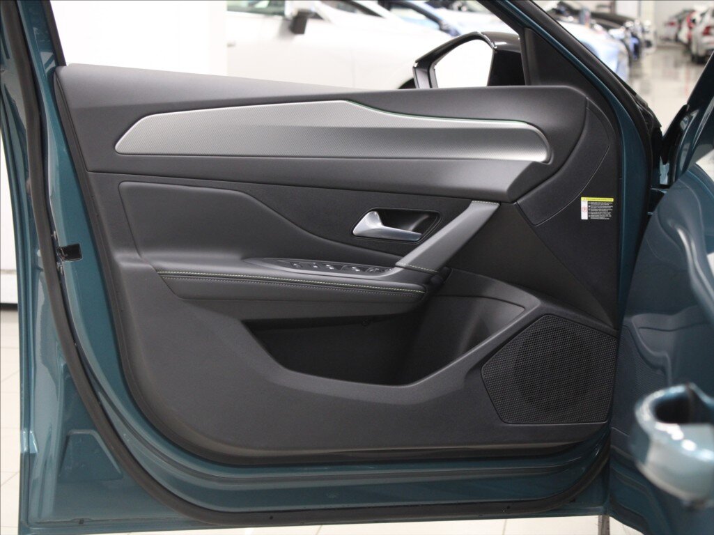 Peugeot 308 Kombi 1,2 l 96 kw