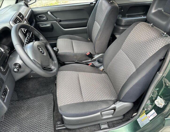 Suzuki Jimny 12