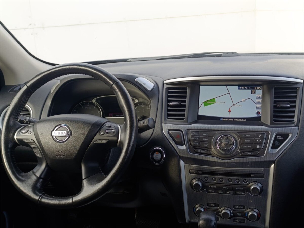 Nissan Pathfinder SUV / Terénní 3,5 l 212 kw