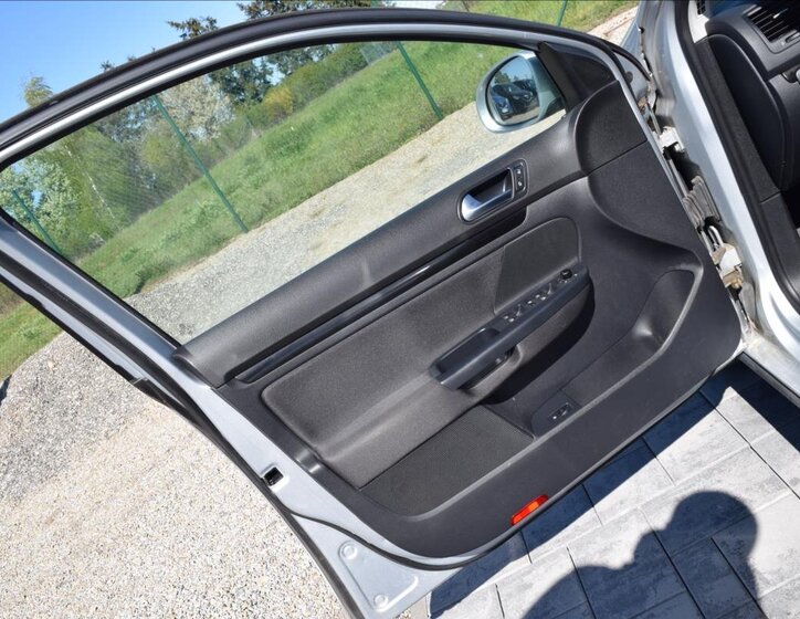 Volkswagen Jetta Kombi 1,4 l 90 kw