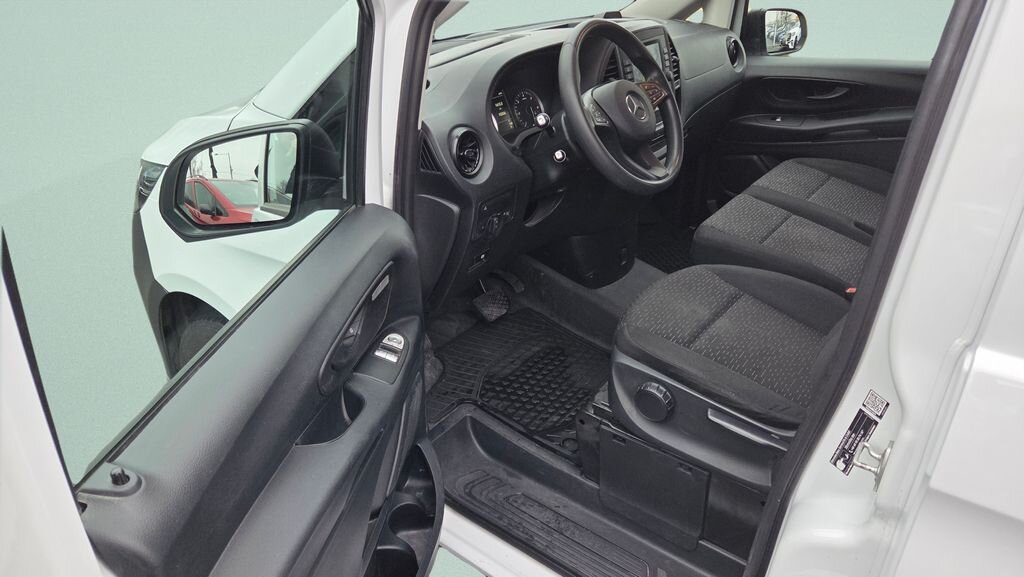 Mercedes-Benz Vito Skříň 2,0 l 120 kw