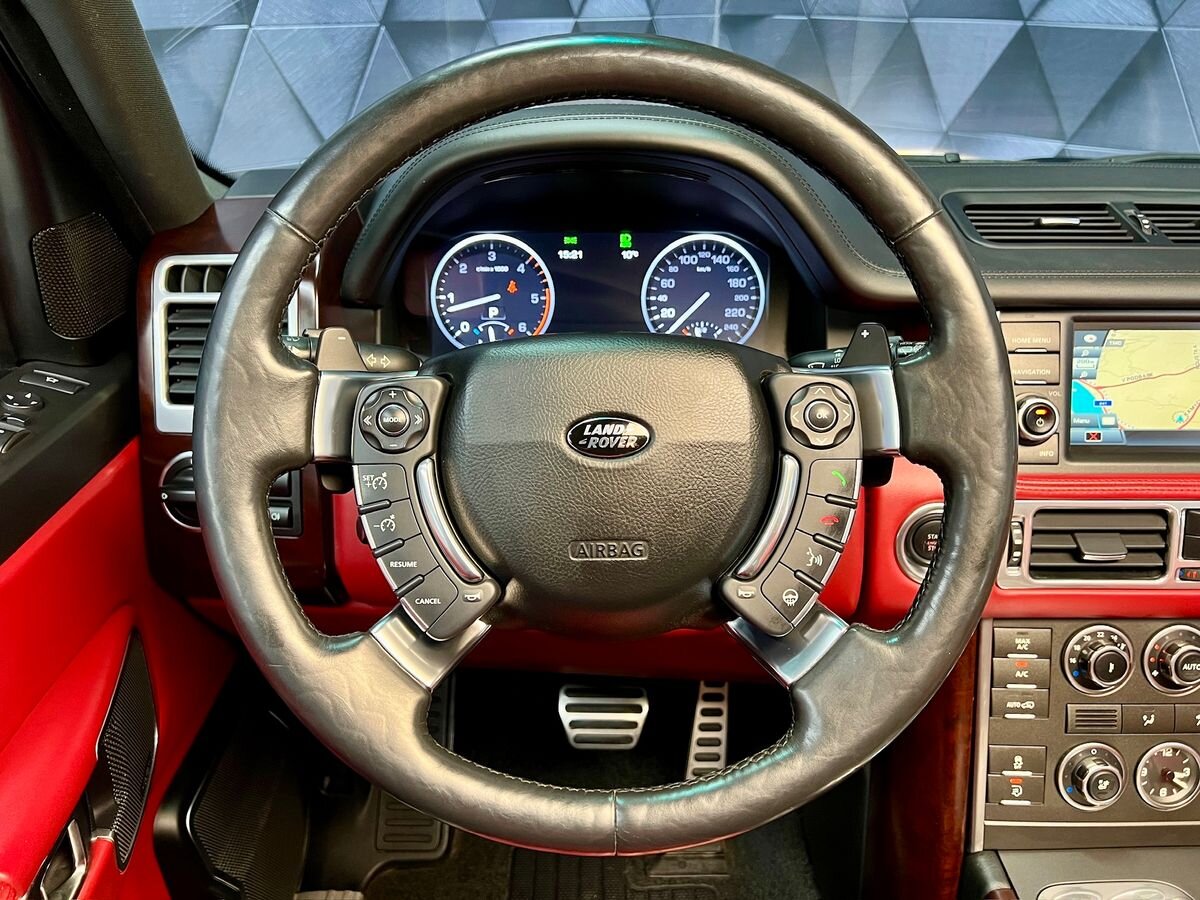 Land Rover Range Rover SUV / Terénní 4,4 l 230 kw