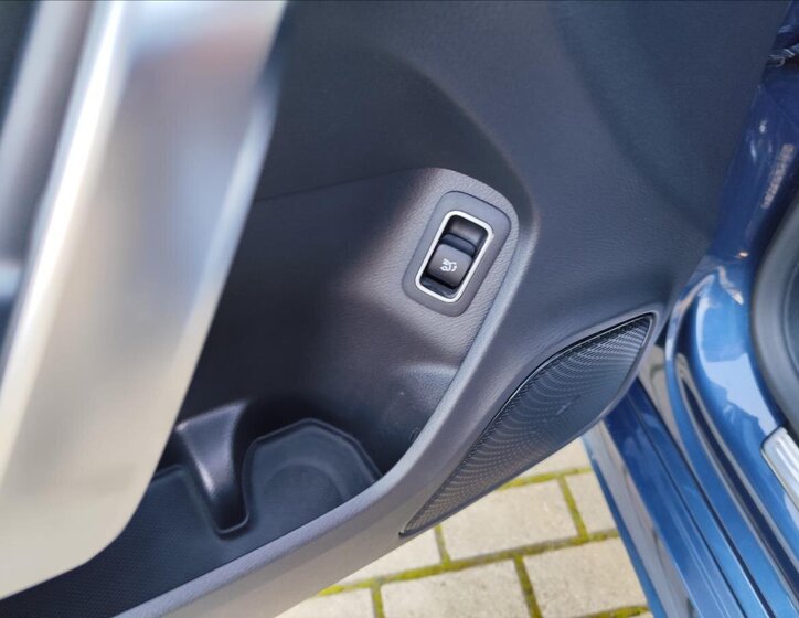 Mercedes-Benz CLA 16