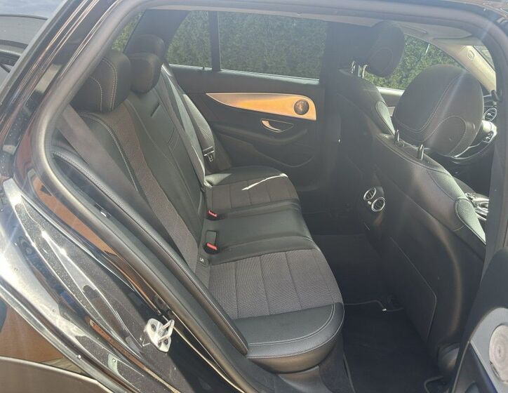 Mercedes-Benz Třídy E 18