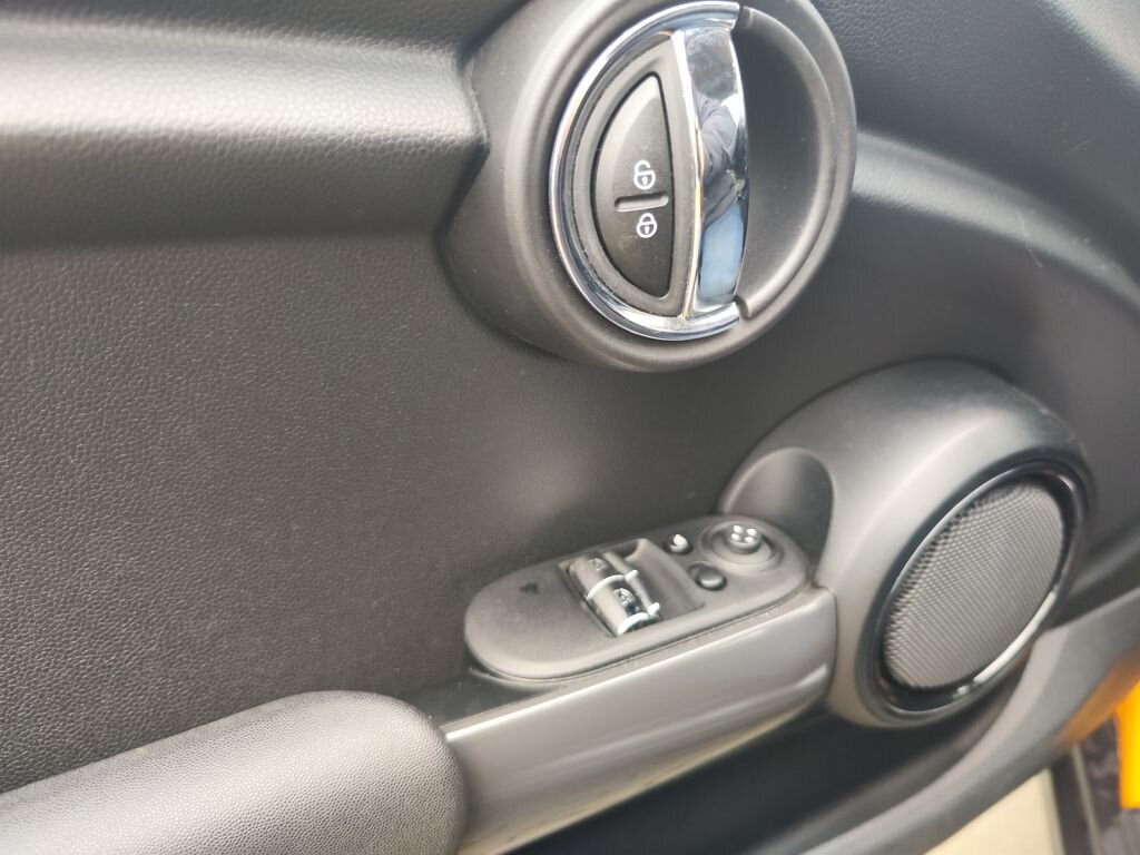 Mini Cooper Hatchback 1,5 l 100 kw